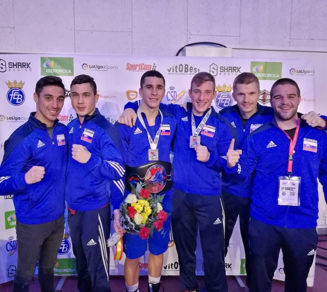 Boxerská výprava Slovenska na otvorených majstrovstvách Európskej únie v Španielsku.