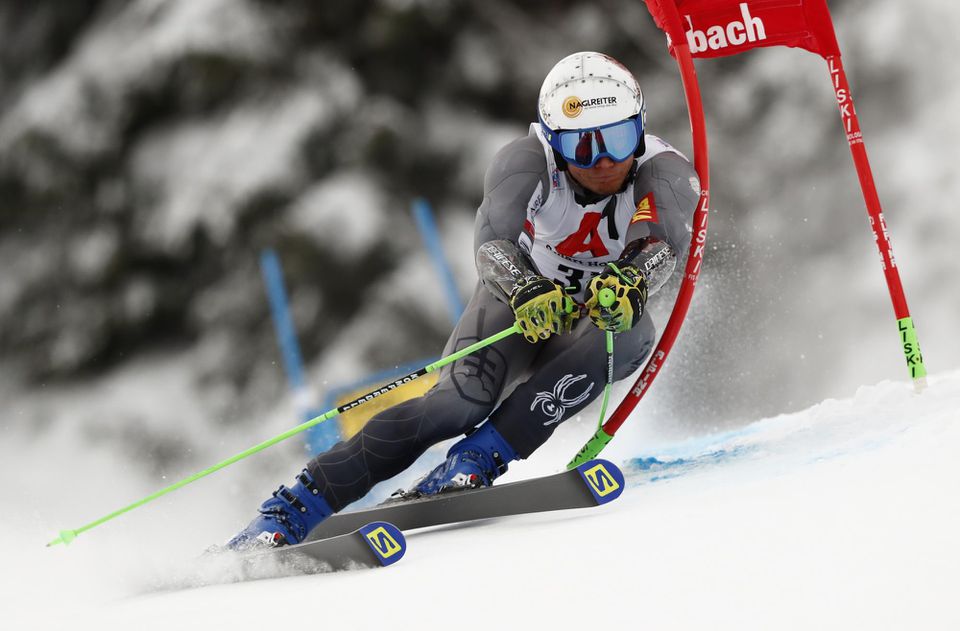 Slovenský lyžiar Adam Žampa.