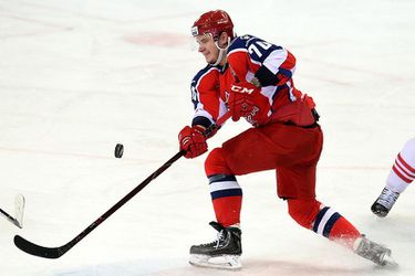 Sergej Šumakov vzdal boj o NHL, posilnil Avangard Omsk
