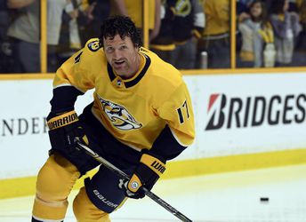 Po 17 sezónach opúšťa kolotoč NHL ďalší slávny hokejista