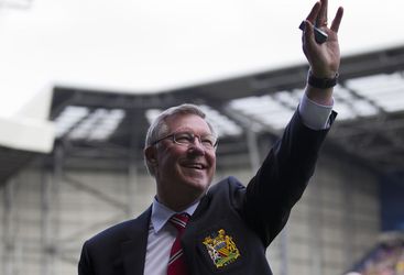 Ferguson sa vracia do Man Utd, Solskjaerovi bude pomáhať ako konzultant