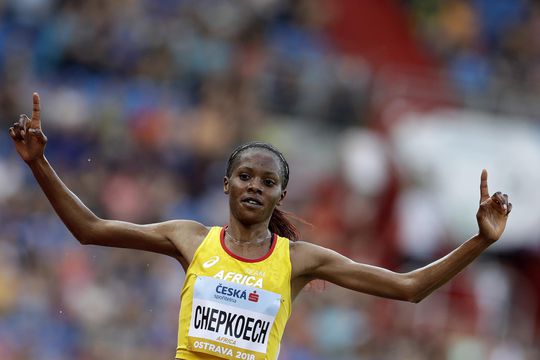Kenská bežkyňa Chepkoechová pokorila najlepší svetový čas z roku 2019 takmer o päť sekúnd