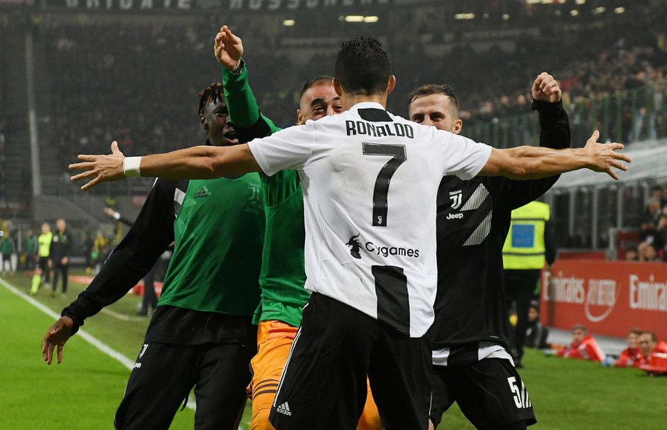 Ronaldo premiérovým gólom na San Sire poistil triumf Juventusu