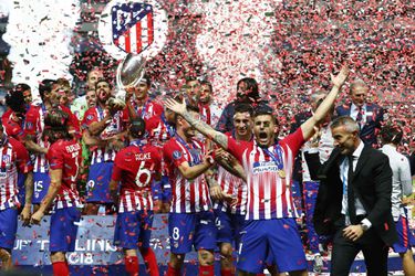 Atlético poprelo špekulácie o odchode Hernándeza