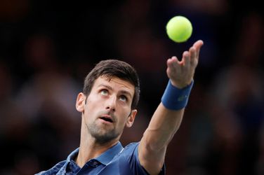 ATP Paríž: Djokovič sa prebojoval do semifinále, v turnaji pokračuje aj Thiem