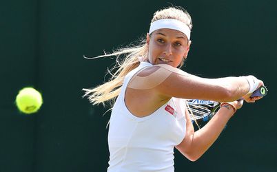 Wimbledon: Dominika Cibulková po tvrdom boji s Cornetovou postupuje do 2. kola
