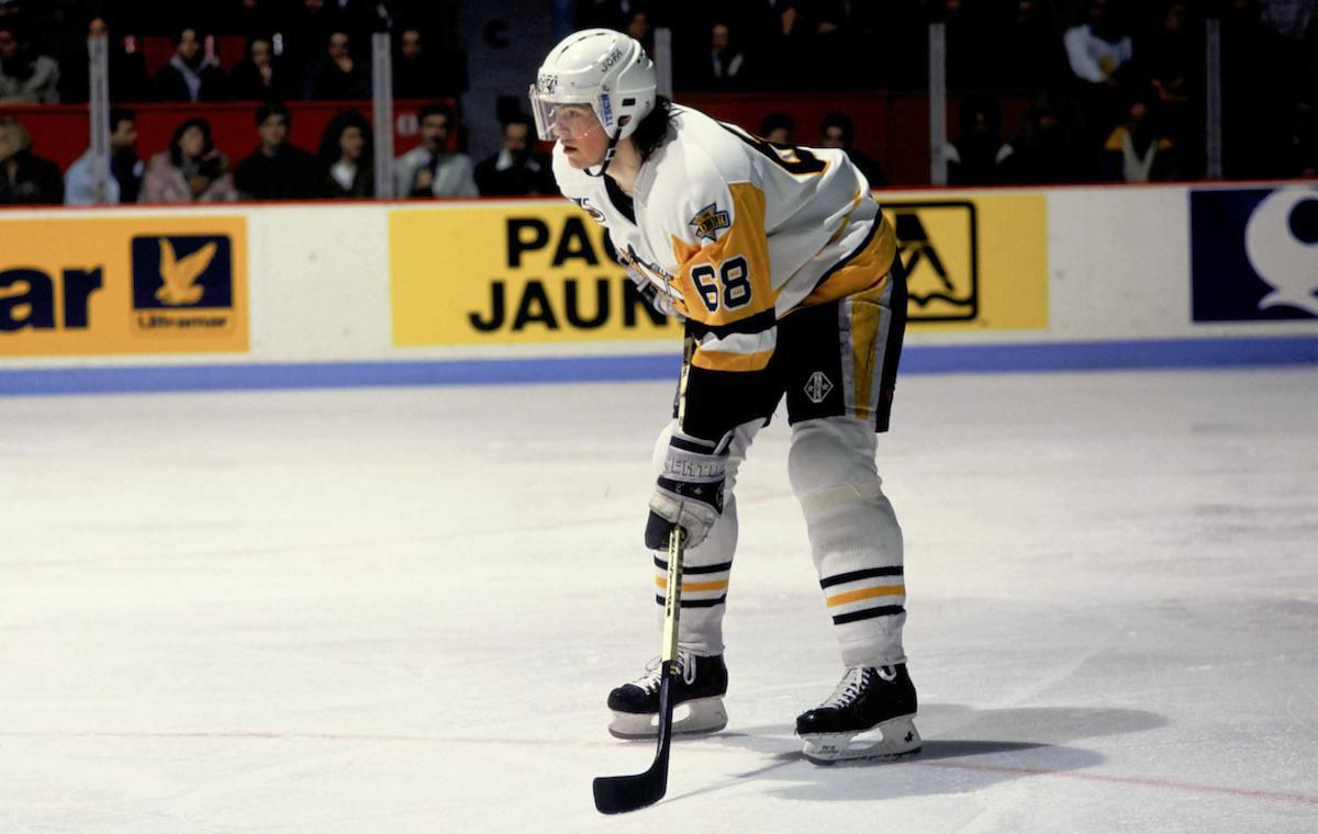 Jaromír Jágr ako začínajúci mladík v drese Pittsburghu Penguins.