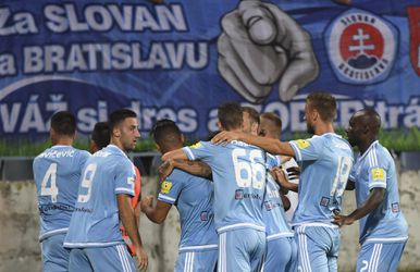 Rakúska polícia označila odvetu Slovana za vysoko rizikovú, očakávajú vyše tisíc „belasých” fanúšikov