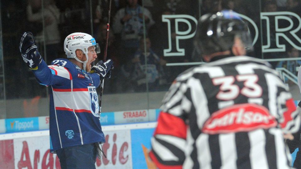 HK Nitra - HC '05 Banská Bystrica (Tomáš Mikúš)