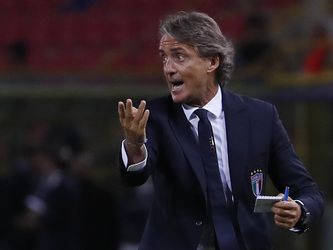 Talianom úvodný duel nevyšiel, Mancini: Urobili sme príliš veľa chýb
