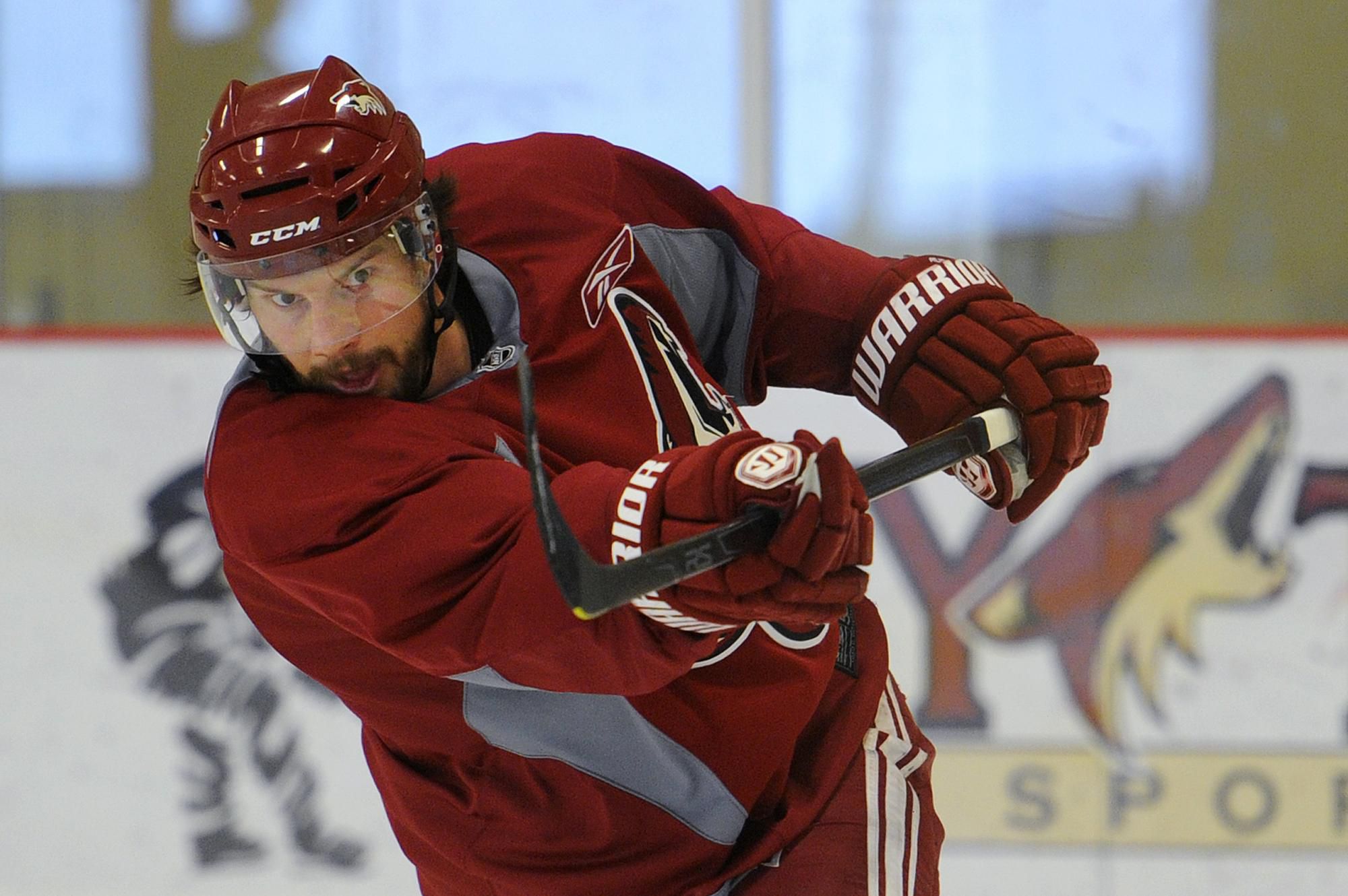 Shane Doan počas tréningu Arizony Coyotes.