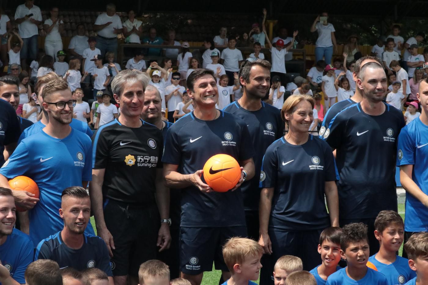 Momentky z inaugurálneho tréningu vo futbalovom kempe Inter Academy IMAS-Slovakia.