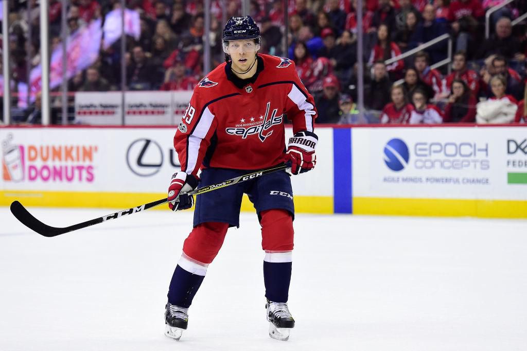 Hráč Washingtonu Capitals Alex Chiasson.