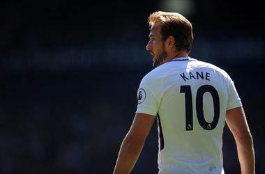 Harry Kane ostáva Tottenhamu verný, podpísal nový šesťročný kontrakt