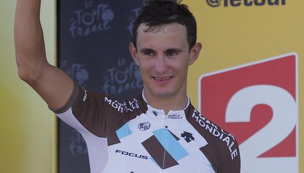Francúz Alexis Vuillermoz odstúpil pre zranenie z Critérium du Dauphiné