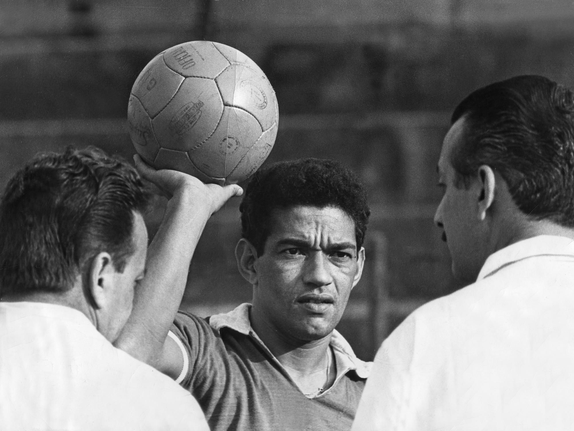Garrincha v roku 1966.