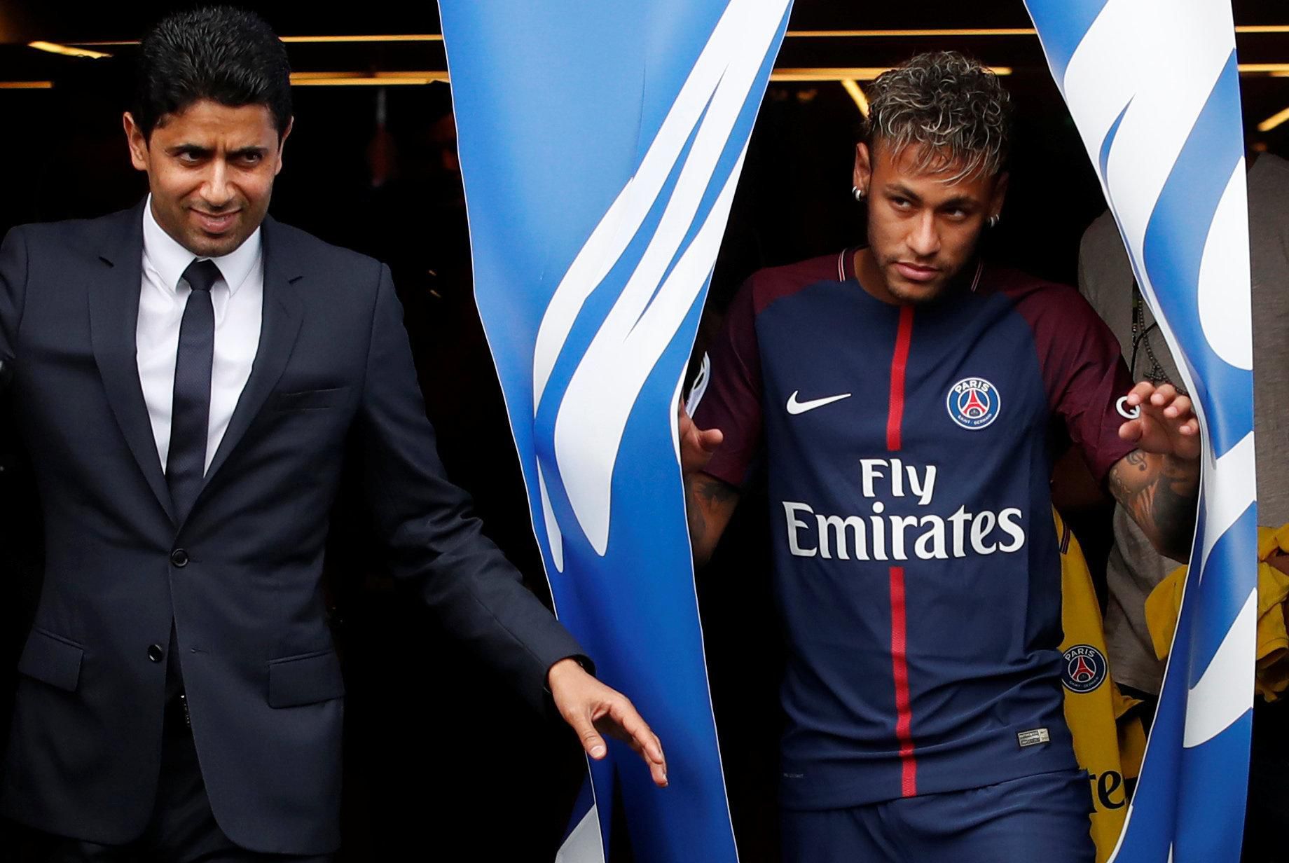 Neymar a majiteľ Paríža Saint-Germain Nasser Al-Khelaifi