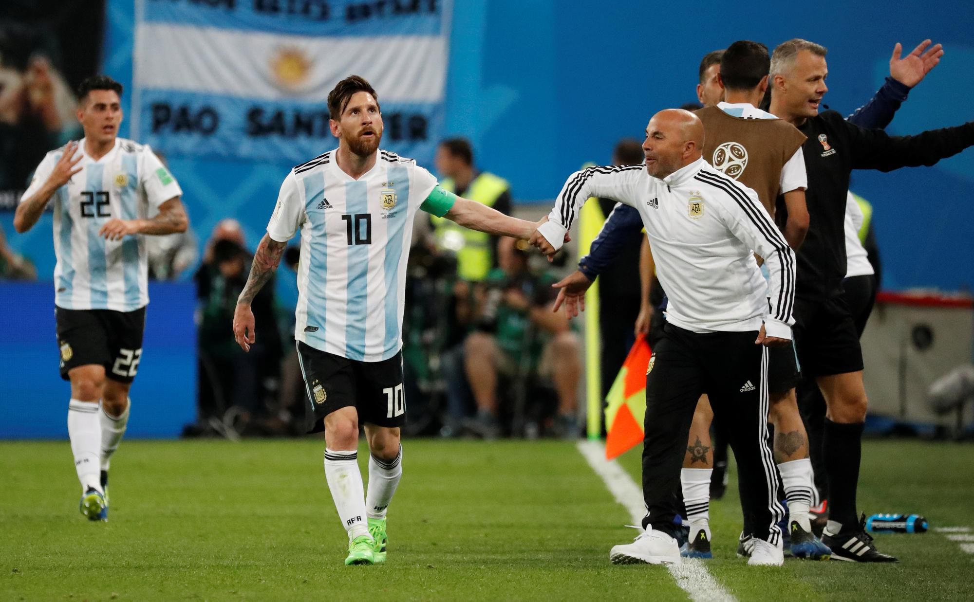 Lionel Messi a tréner Argentíny Jorge Sampaoli