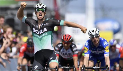Critérium du Dauphiné: Pascal Ackermann víťazom 2. etapy, Daryl Impey novým lídrom