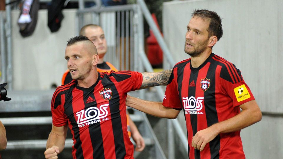 Matúš Čonka a Marek Bakoš z FC Spartak Trnava po strelenom góle