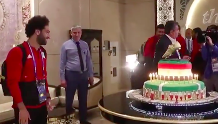 Salah dostal k narodeninám obrovskú tortu a skvelú správu