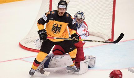 Yasin Ehliz môže byť ďalším Nemcom v NHL, Calgary Flames o neho majú záujem
