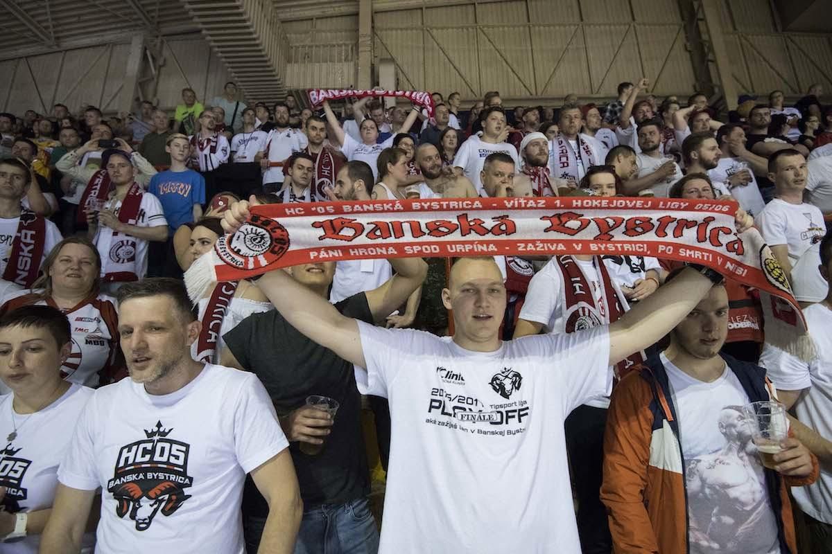 Fanúšikovia Banskej Bystrice počas finále play-off.