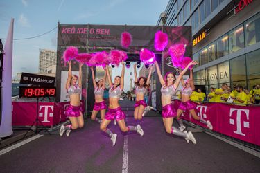 Bežali ste už po boku najlepších slovenských bežcov? Telekom Night Run otvára viacero nových kategórií