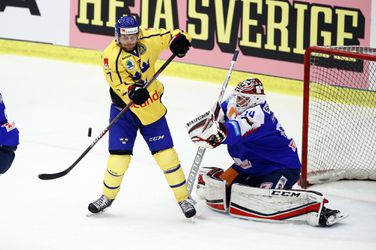 Slovensko nezvládlo druhú tretinu a prvý zápas vo Švédsku prehralo
