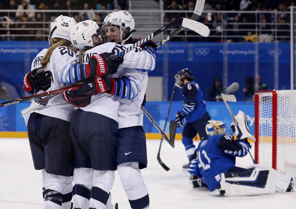 Američanky zdolali Fínky v úvodnom zápase A-skupiny.