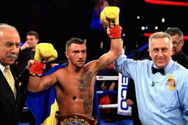 Box: Ukrajinec Lomačenko Boxerom roka 2017, zápas roka Joshua vs Kličko