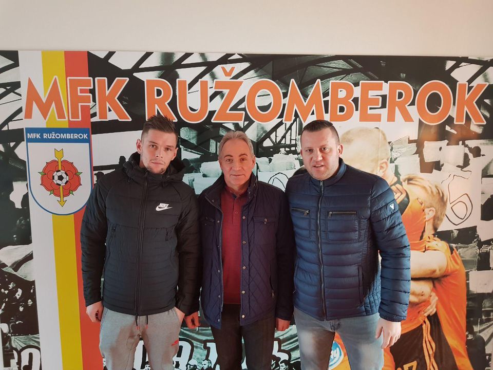 Róbert Gešnábel, manažér MFK Ružomberok Milan Bezák a Michal Holeščák