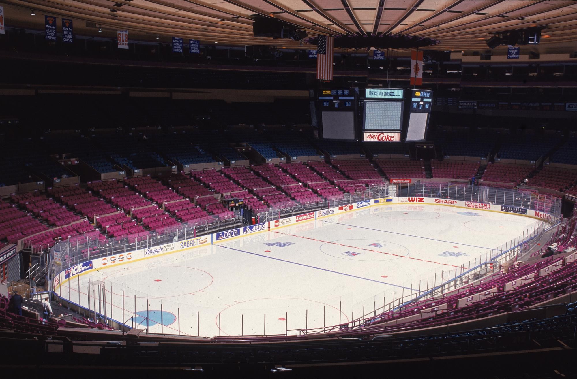 Výstavba Madison Square Garden.