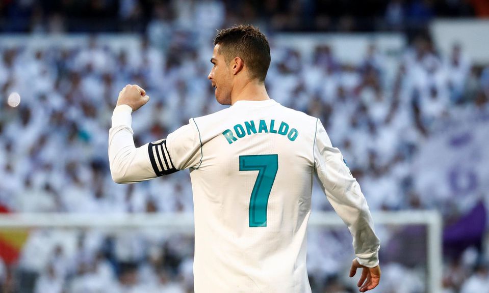 Cristiano Ronaldo s kapitánskou páskou v Reale Madrid