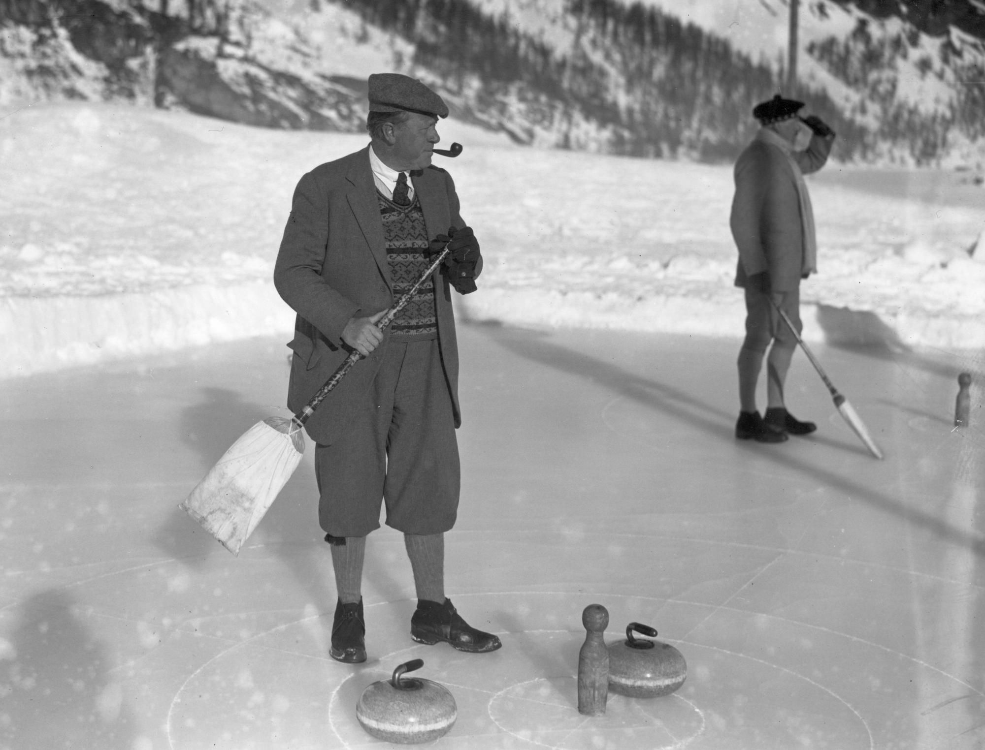 Demonštrácia curlingu na olympiáde 1928.