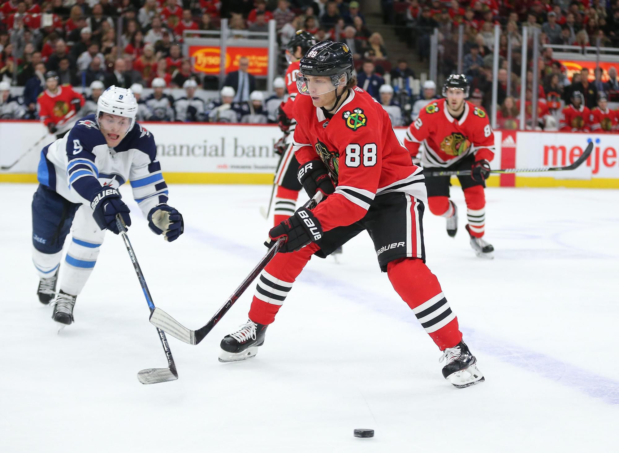 Patrick Kane (Chicago Blackhawks) v zápase proti Winnipegu Jets.