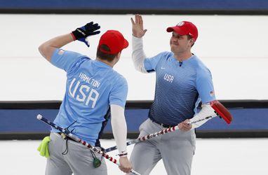 Curling: Američania zdolali vo finále Švédsko, rozhodol ôsmy end