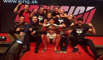 Kickbox: Moravčík obhájil titul Enfusion, súpera knokautoval vo 4. kole