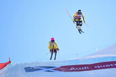 Akrobatické lyžovanie-SP: Skikros v Indre Fjäll pre Fivu a Näslundovú