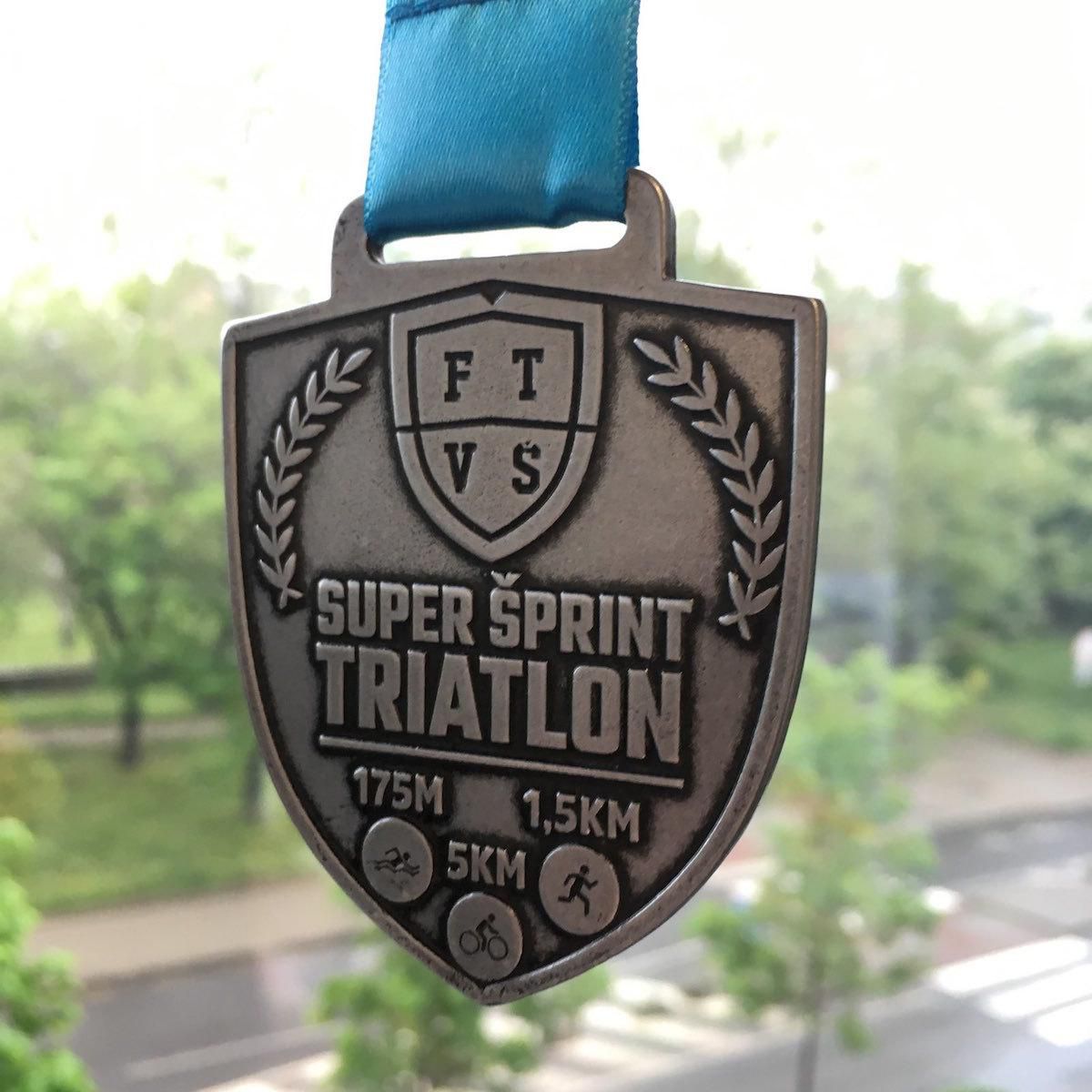 Medaila pre účastníkov FTVŠ SUPER ŠPRINT triatlonu