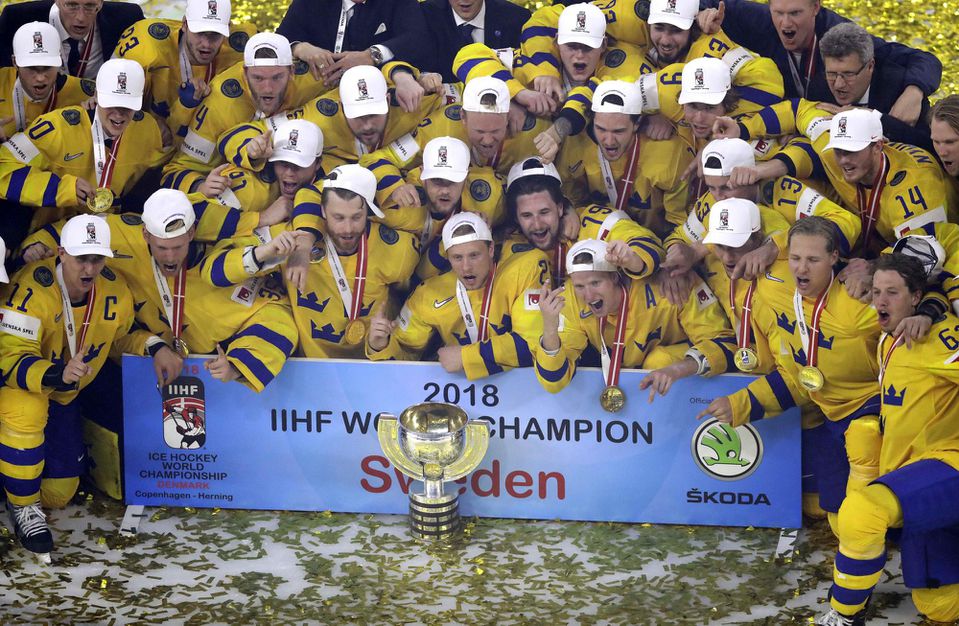 Hokejisti Švédska sa po roku opäť tešia zo zisku titulu majstrov sveta