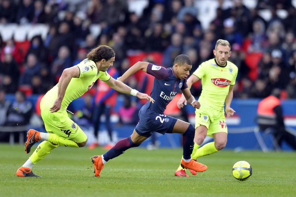 Paris Saint Germain v Angers SCO.