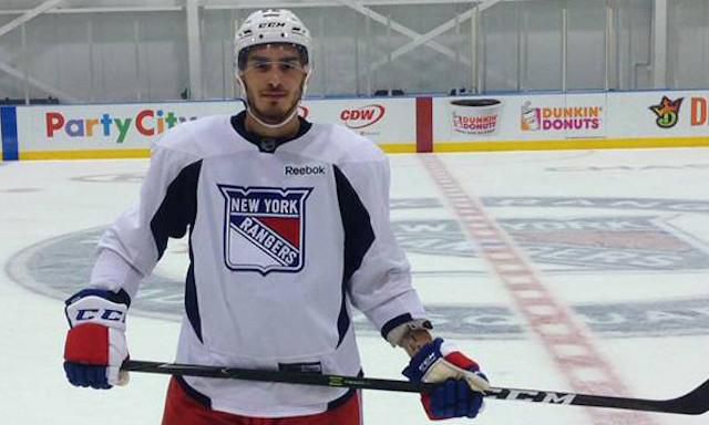 Dominik Lakatoš v nováčikovskom kempe NY Rangers.