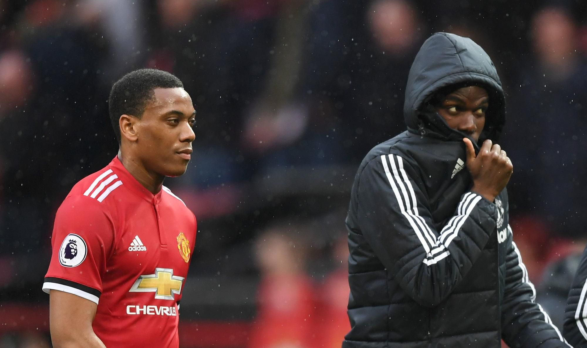 Anthony Martial a Paul Pogba po zápase s West Bromwichom Albion