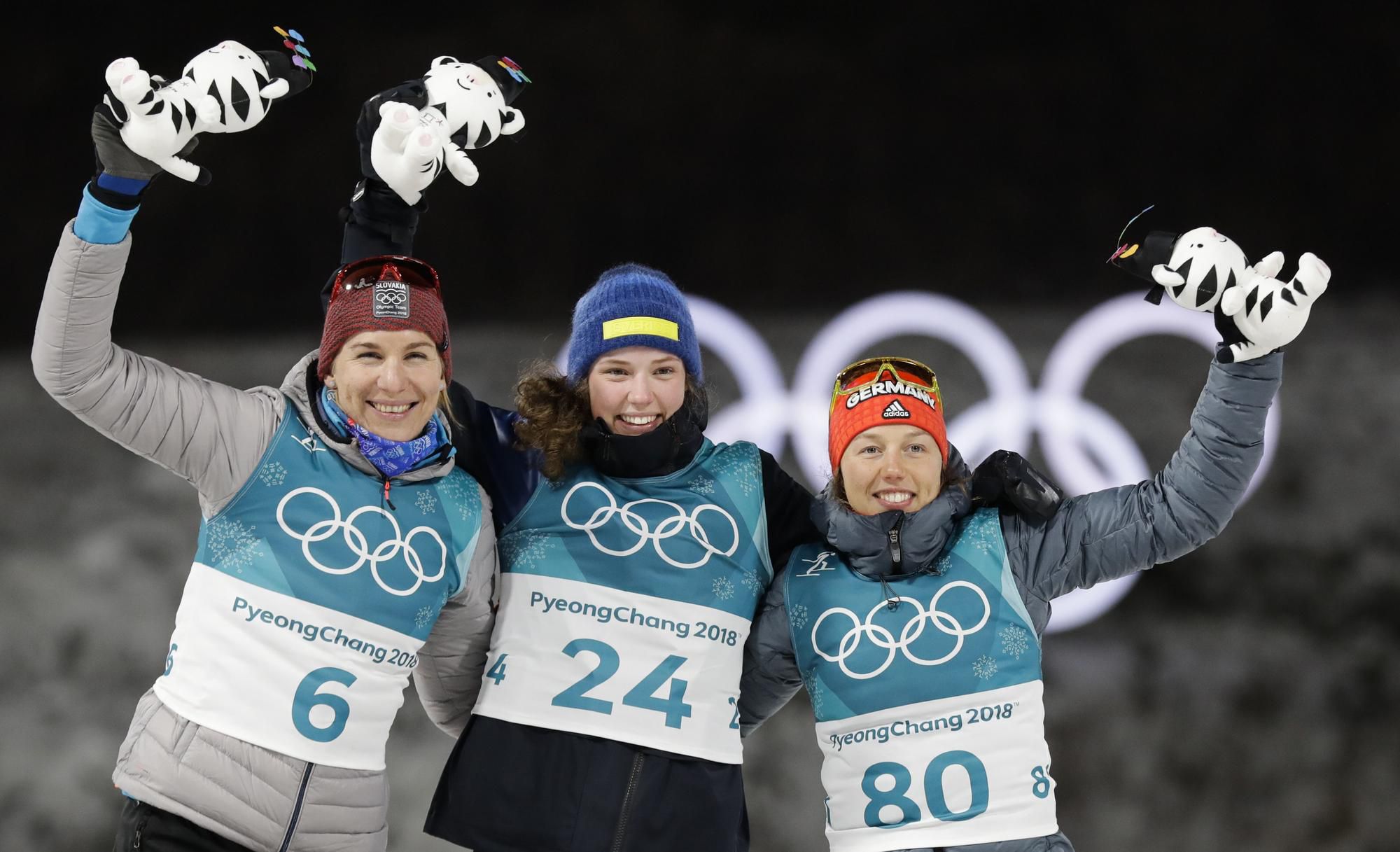 Anastasia Kuzminová, Hanna Oebergová a Laura Dahlmeierová