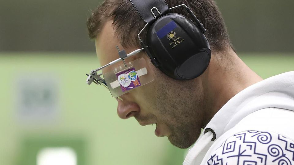 Svetový pohár: Juraj Tužinský sa nedostal do finále disciplíny vzduchová pištoľ
