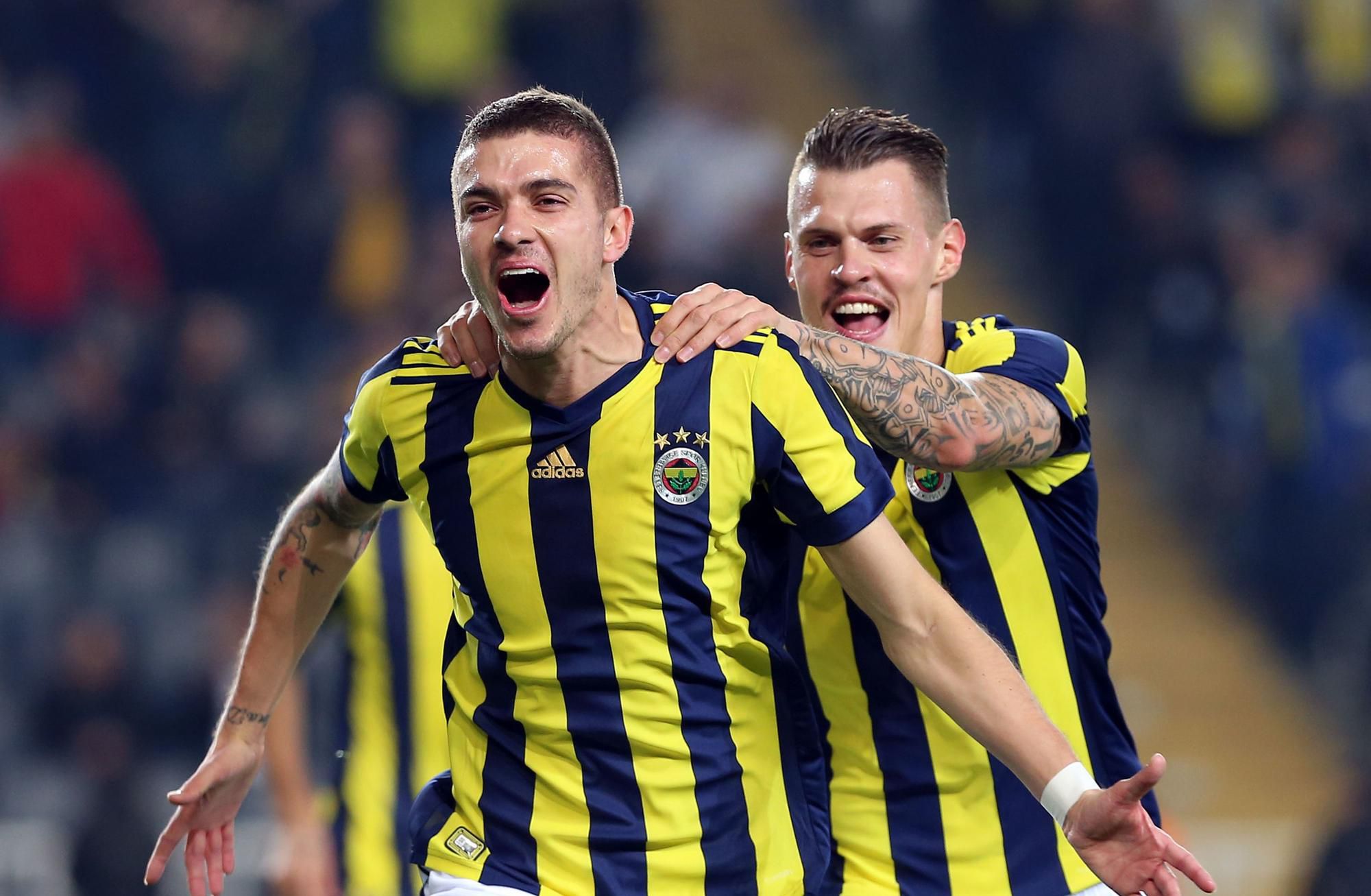 Roman Neustadter a Martin Škrtel z Fenerbahce Istanbul