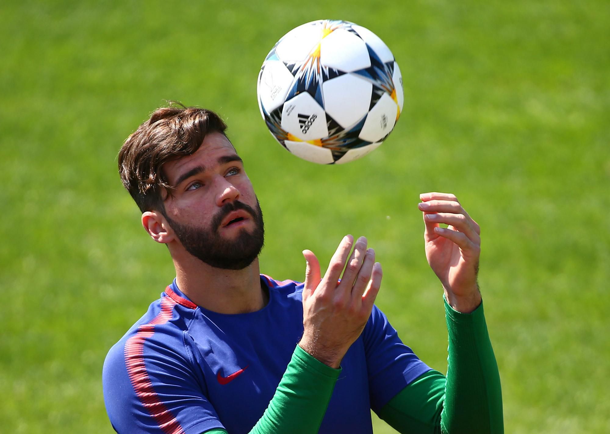 Alisson Becker.