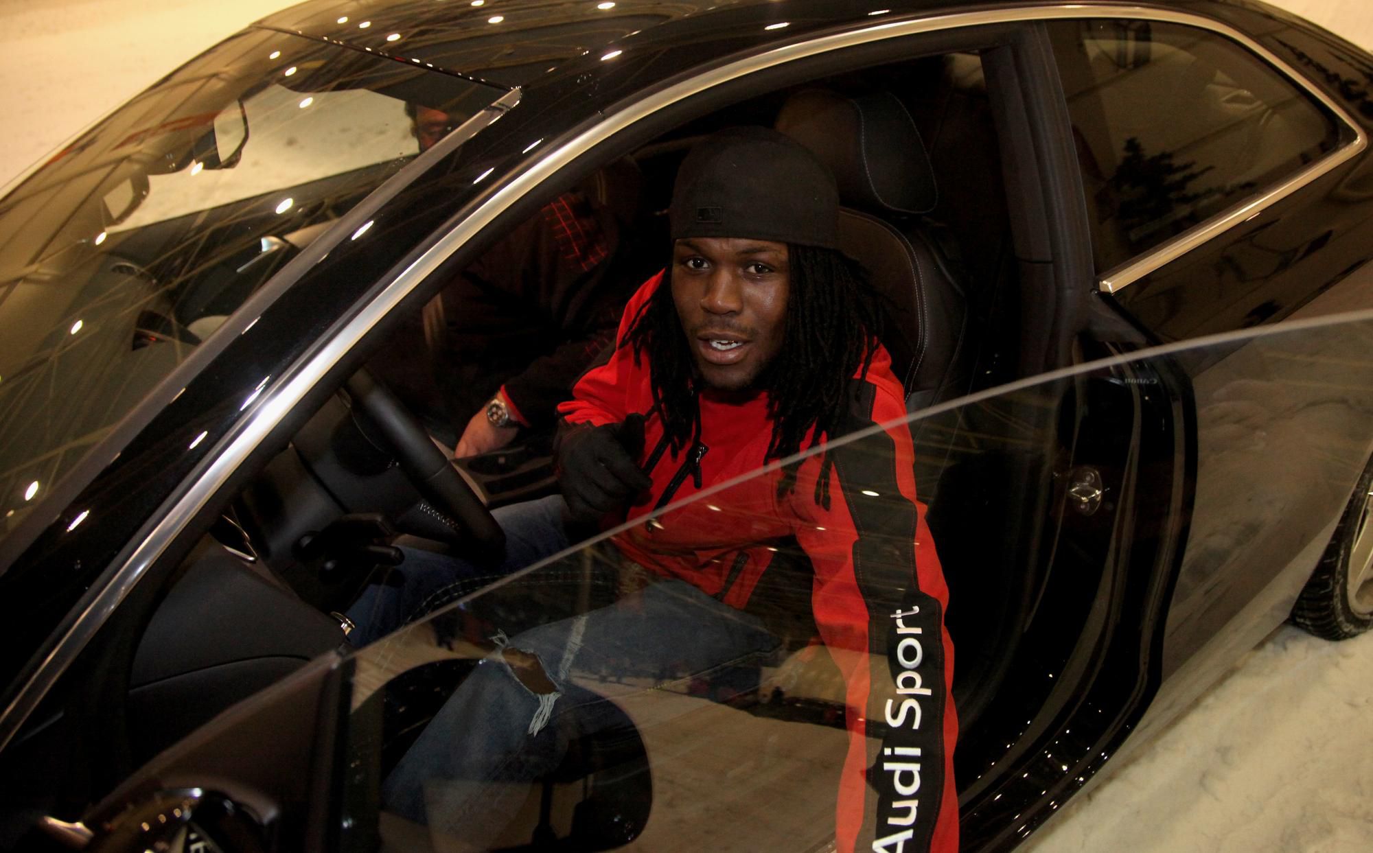 Royston Drenthe počas šou automobilky Audi