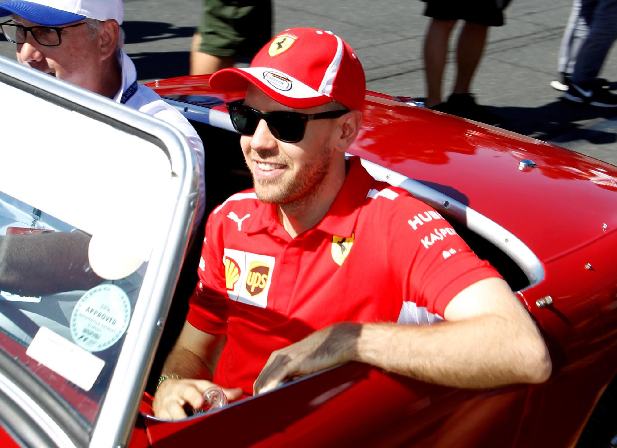 Príchod Sebastiana Vettela na VC Austrálie.
